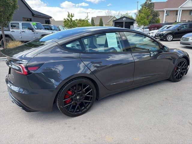Tesla Model 3  2024