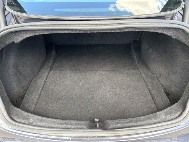 Tesla Model 3  2024