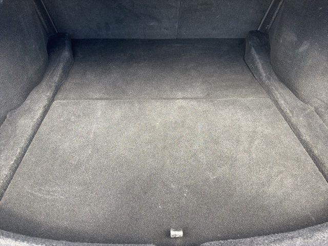 Tesla Model 3  2024