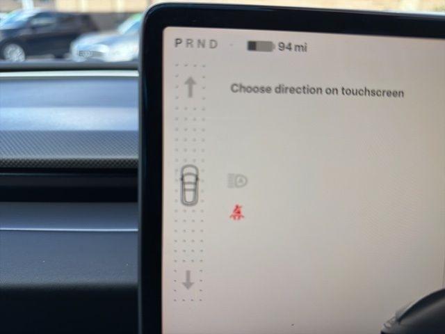 Tesla Model 3  2024