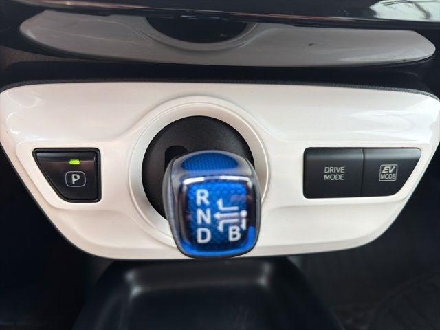 Toyota Prius  2017