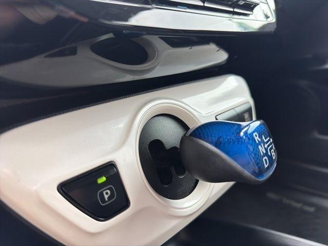 Toyota Prius  2017