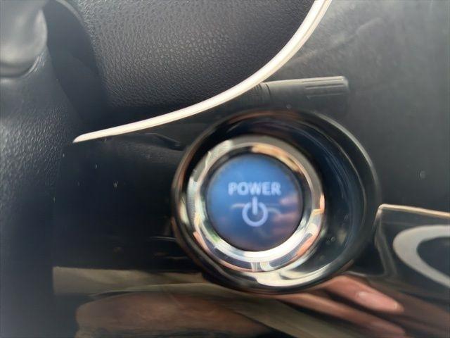 Toyota Prius  2017