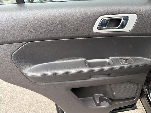 Ford Explorer  2011