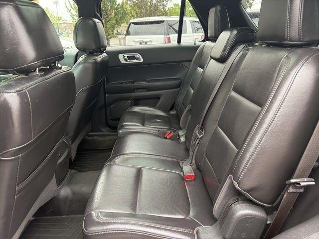 Ford Explorer  2011