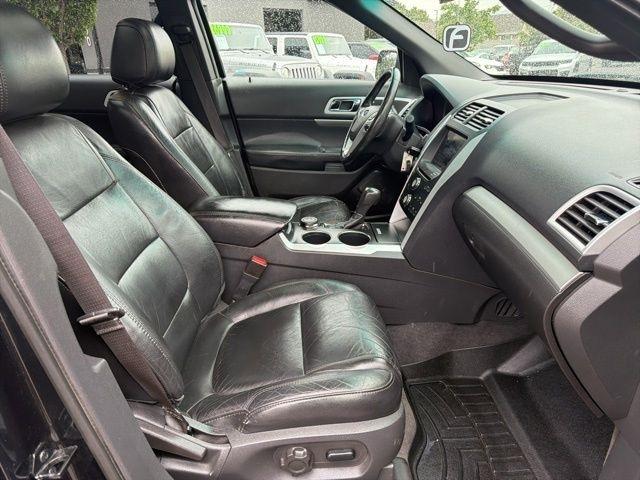 Ford Explorer  2011