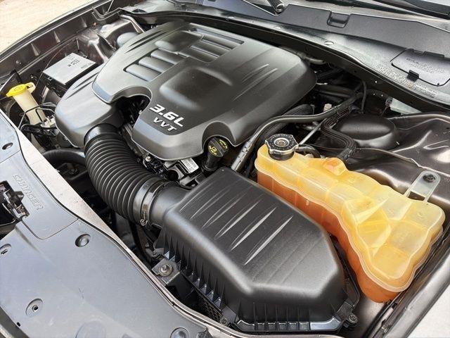 Dodge Charger  2017