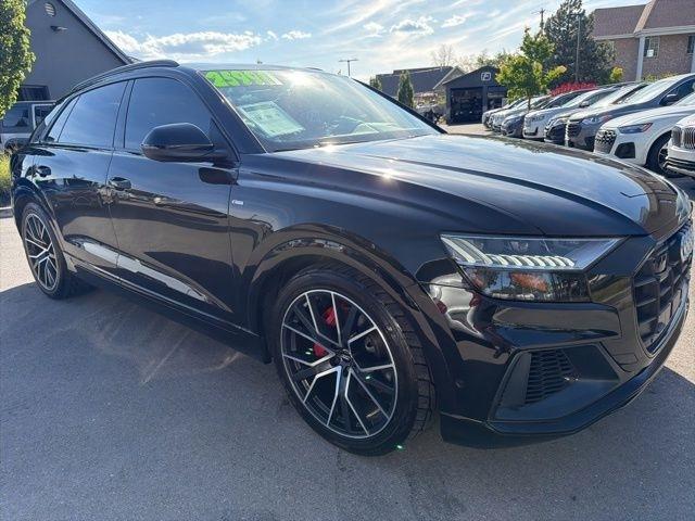 Audi Q8  2019