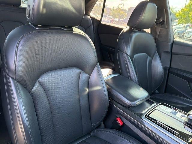 Audi Q8  2019