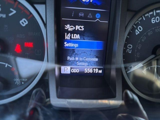 Toyota Tacoma 4WD  2021