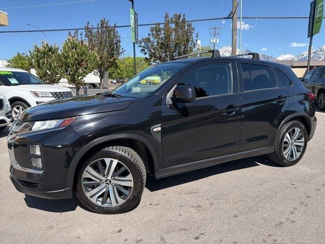 Mitsubishi Outlander Sport  2024