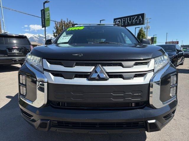 Mitsubishi Outlander Sport  2024