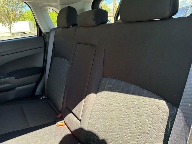 Mitsubishi Outlander Sport  2024