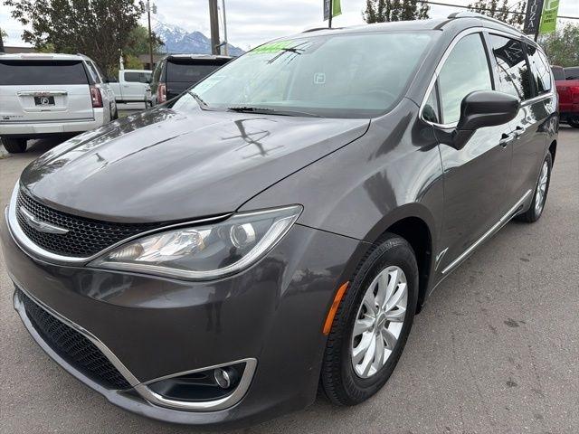 Chrysler Pacifica  2018