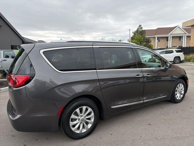 Chrysler Pacifica  2018