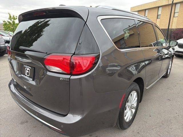 Chrysler Pacifica  2018