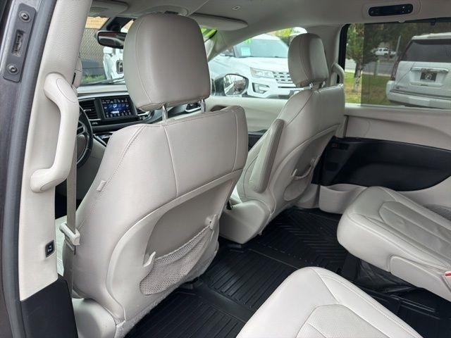 Chrysler Pacifica  2018