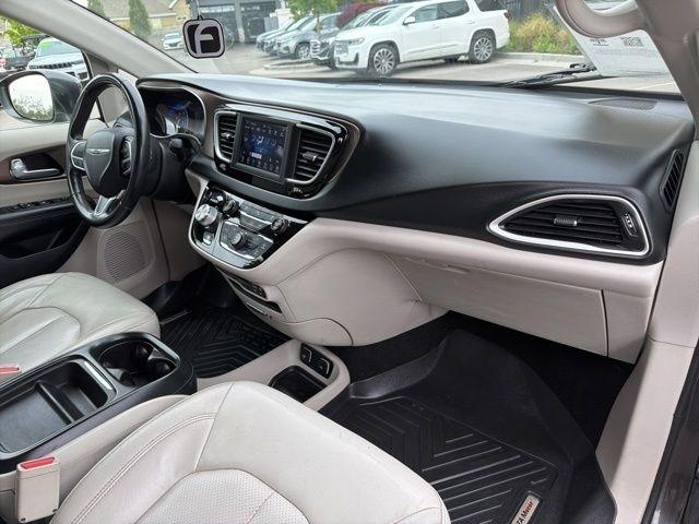 Chrysler Pacifica  2018