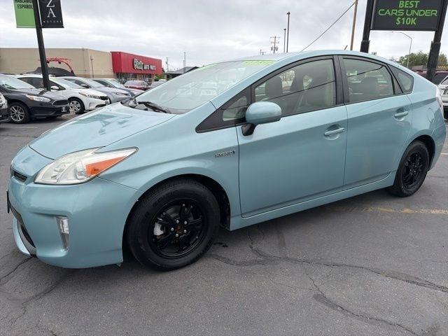 Toyota Prius  2014
