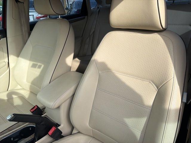 Volkswagen Passat  2016
