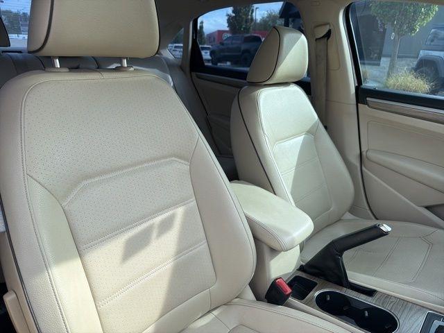 Volkswagen Passat  2016