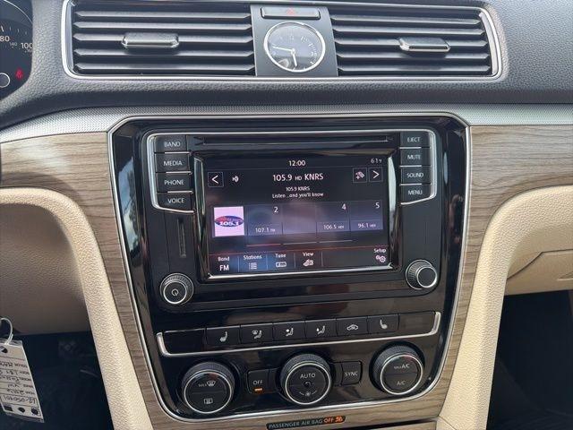 Volkswagen Passat  2016