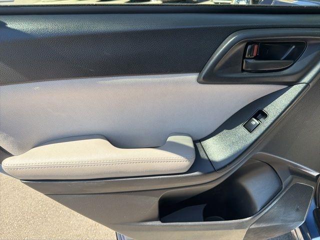 Subaru Forester  2016