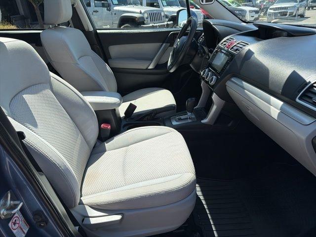 Subaru Forester  2016