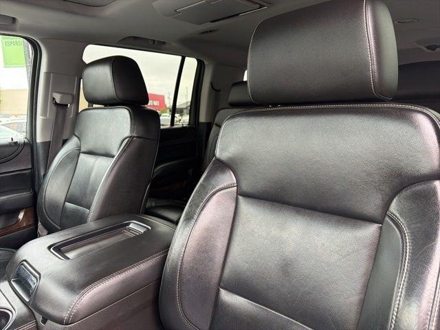 Chevrolet Suburban  2015