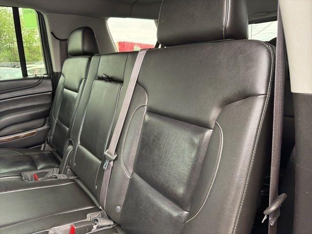 Chevrolet Suburban  2015