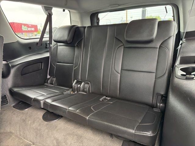 Chevrolet Suburban  2015