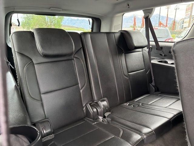 Chevrolet Suburban  2015