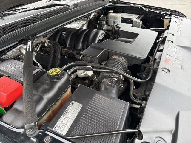Chevrolet Suburban  2015