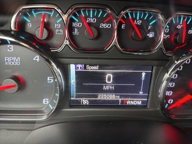 Chevrolet Suburban  2015