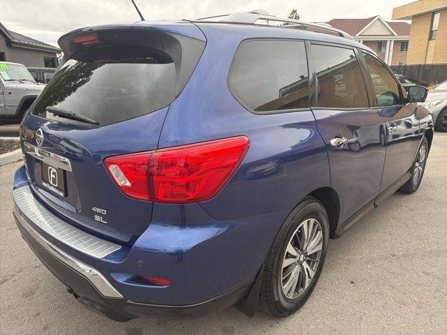 Nissan Pathfinder  2017