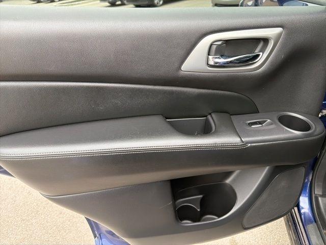 Nissan Pathfinder  2017