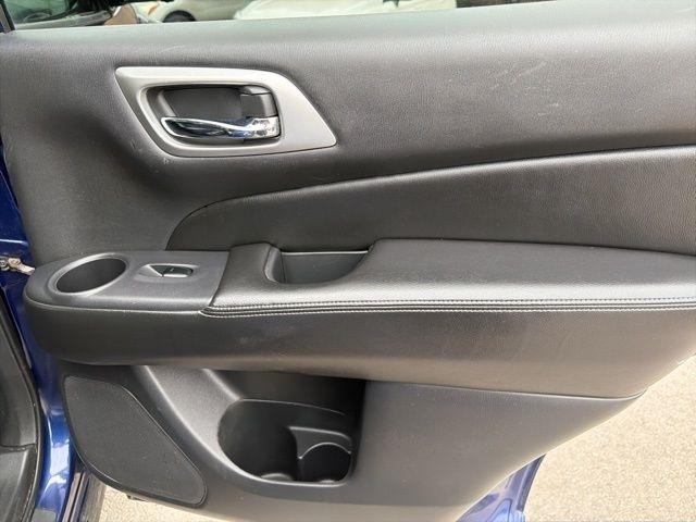 Nissan Pathfinder  2017