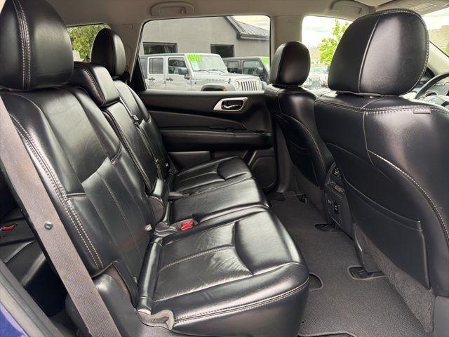Nissan Pathfinder  2017