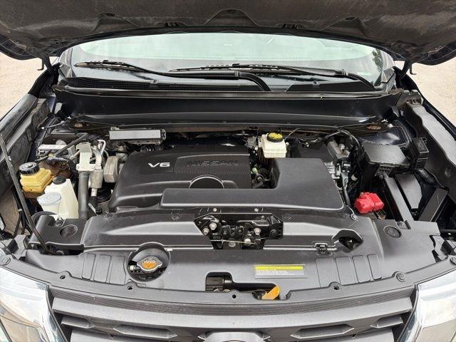 Nissan Pathfinder  2017