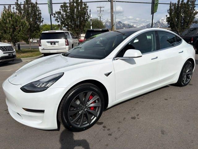 Tesla Model 3  2018