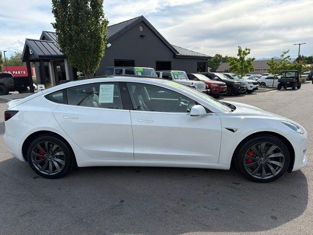 Tesla Model 3  2018