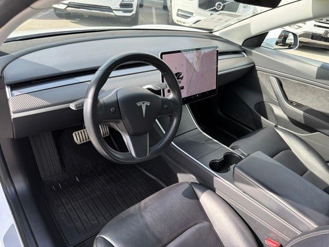 Tesla Model 3  2018