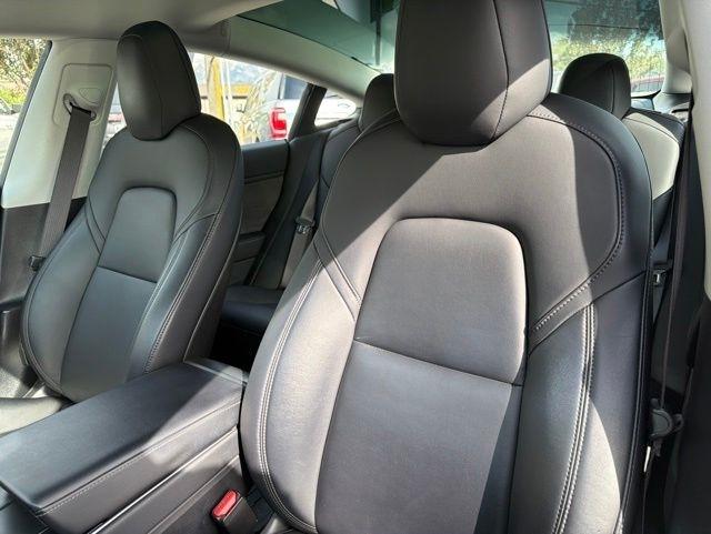 Tesla Model 3  2018