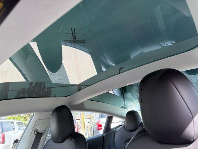 Tesla Model 3  2018