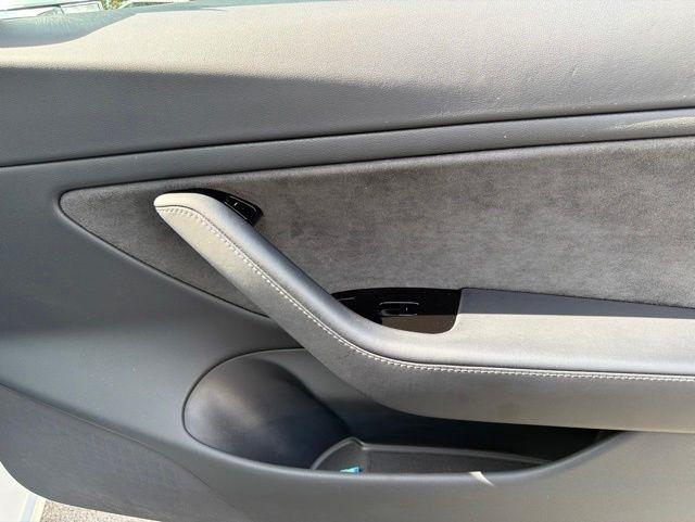 Tesla Model 3  2018