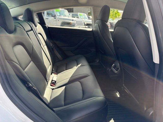 Tesla Model 3  2018