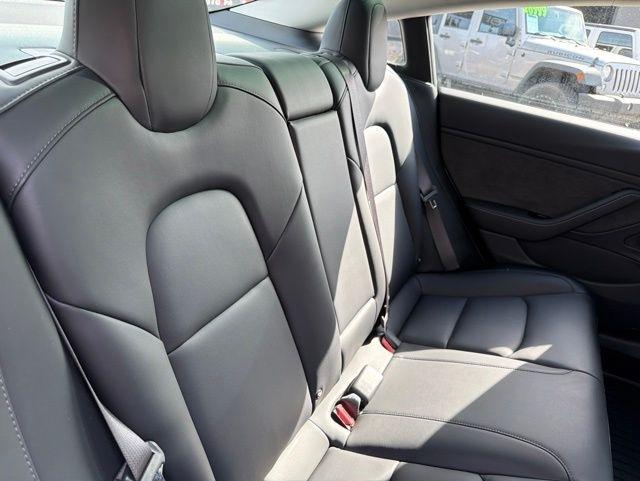 Tesla Model 3  2018