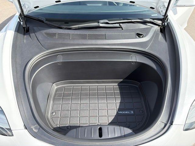 Tesla Model 3  2018
