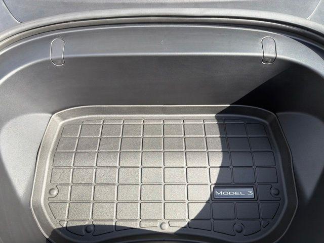 Tesla Model 3  2018
