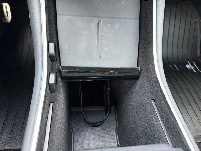 Tesla Model 3  2018